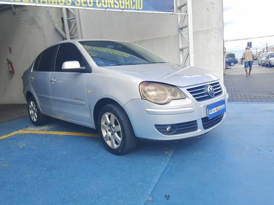 VOLKSWAGEN POLO SEDAN 1.6 MI COMFORTLINE 8V FLEX 4P MANUAL